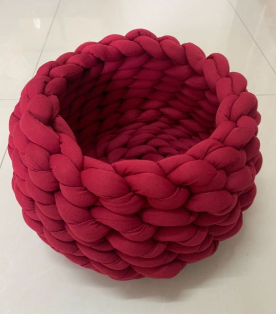 Soft Pet Bed Basket For Small Dogs or Cats