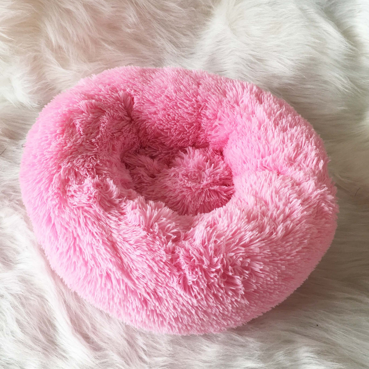 #1 Anxiety Reducing Dog Bed - Made of Soft Warm Fabric and Long Plush